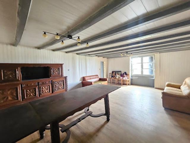 Vente Maison 4 pièces 125 m2 Montguyon