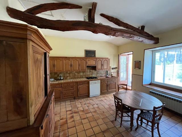 Vente Maison 4 pièces 125 m2 Barbezieux Saint Hilaire
