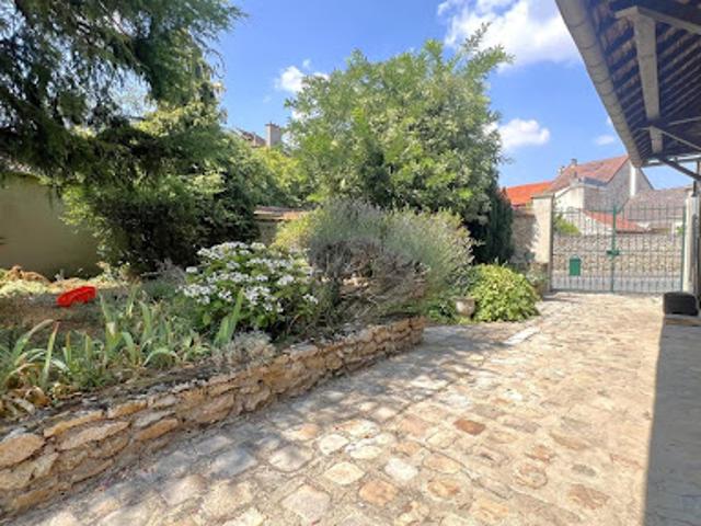 Vente Maison 4 pièces 127 m2 Le Coudray Montceaux