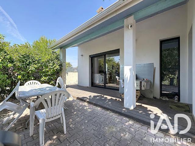 Vente Maison 4 pièces 127 m2 Saint Geniès de Fontedit
