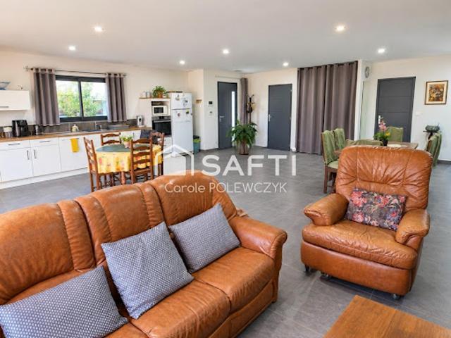 Vente Maison 4 pièces 127 m2 Saint Jean du Falga