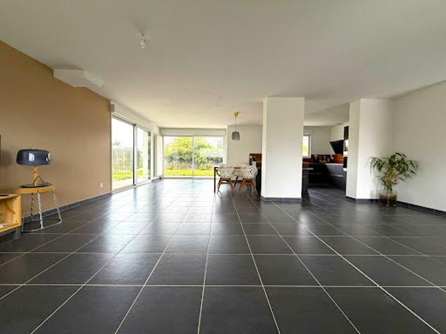 Vente Maison 4 pièces 142 m2 Allennes les Marais