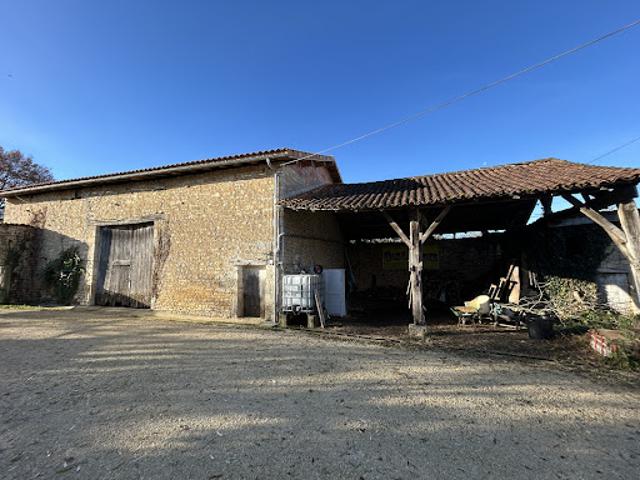 Vente Maison 4 pièces 129 m2 Cellefrouin