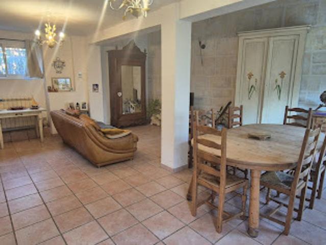 Vente Maison 4 pièces 120 m2 Arles