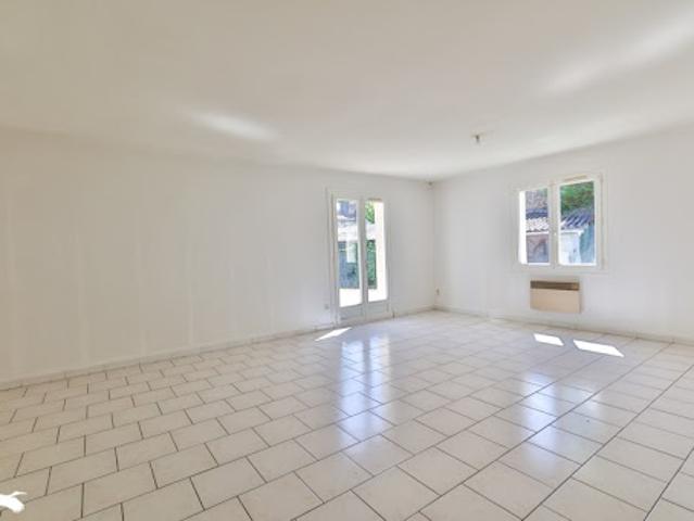 Vente Maison 4 pièces 120 m2 Barbezieux Saint Hilaire