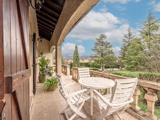 Vente Maison 4 pièces 120 m2 Champagne au Mont d'Or