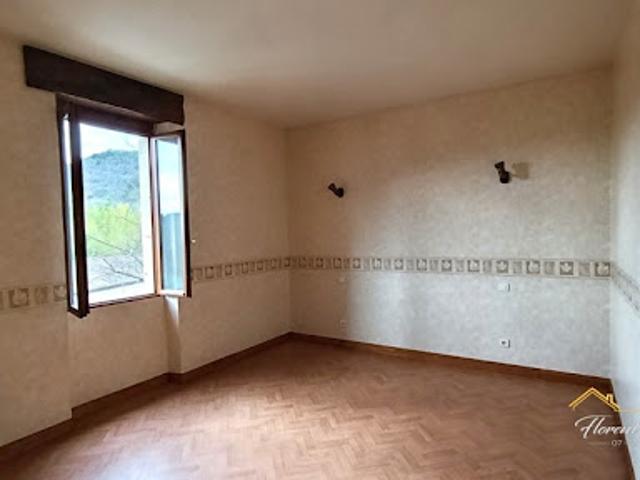 Vente Maison 4 pièces 120 m2 Larroque