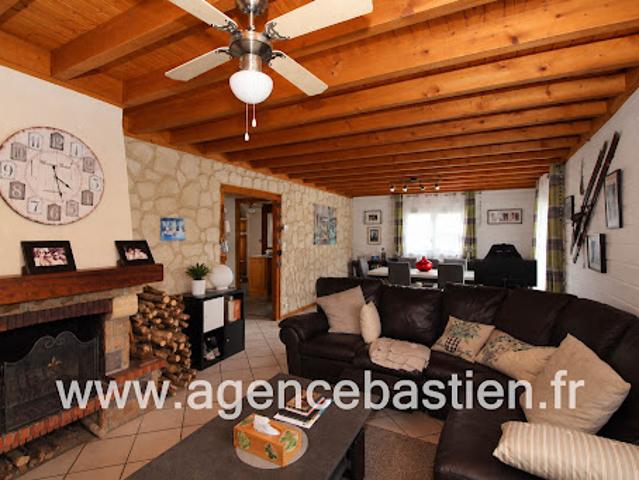 Vente Maison 4 pièces 120 m2 Péron