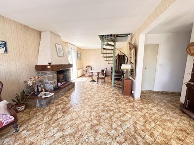 Vente Maison 4 pièces 120 m2 Saint Coulomb
