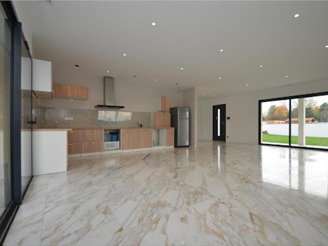 Vente Maison 4 pièces 122 m2 Saint Seurin sur l'Isle