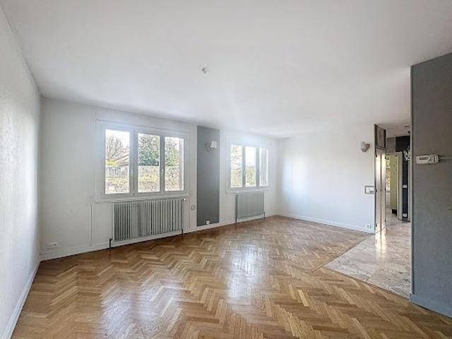 Vente Maison 4 pièces 120.56 m2 Saint Bonnet près Riom