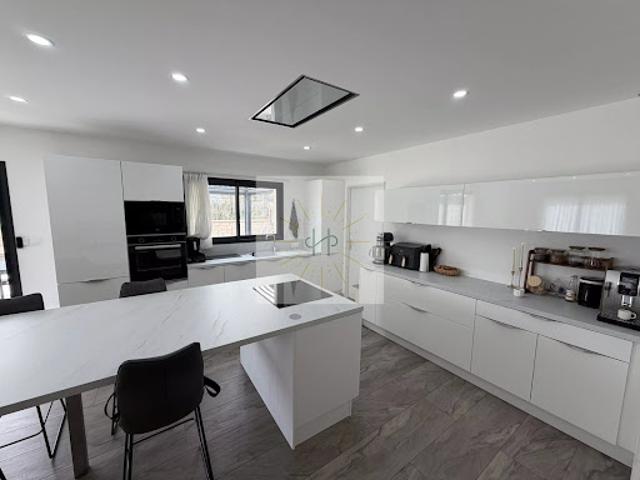 Vente Maison 4 pièces 121 m2 Cruas