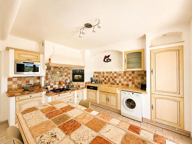 Vente Maison 4 pièces 121.24 m2 Le Rove
