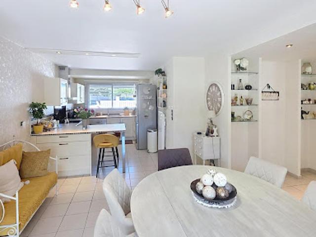 Vente Maison 4 pièces 123 m2 Corenc