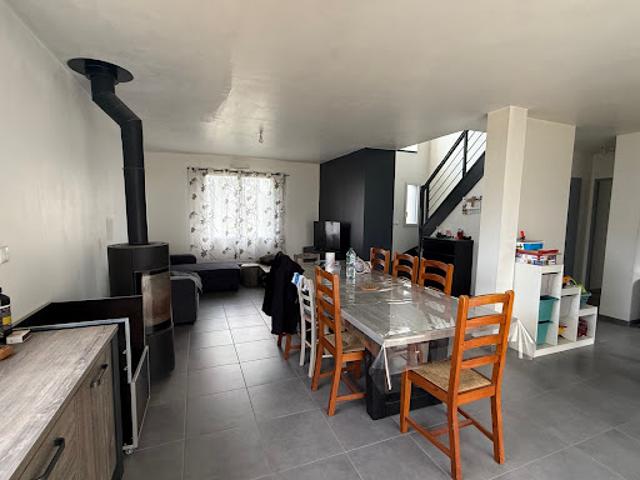 Vente Maison 4 pièces 123 m2 Poix de Picardie
