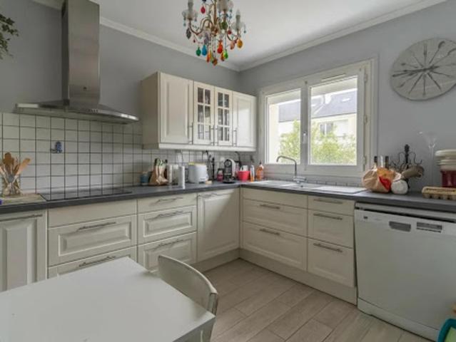 Vente Maison 4 pièces 135 m2 Maurepas