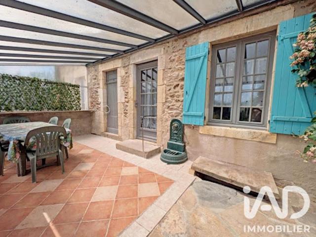 Vente Maison 4 pièces 136 m2 Saint Denis de Jouhet