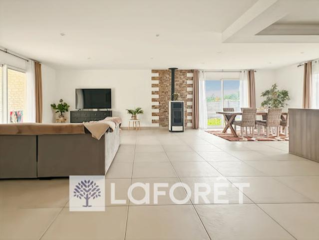 Vente Maison 4 pièces 136 m2 Villars en Pons