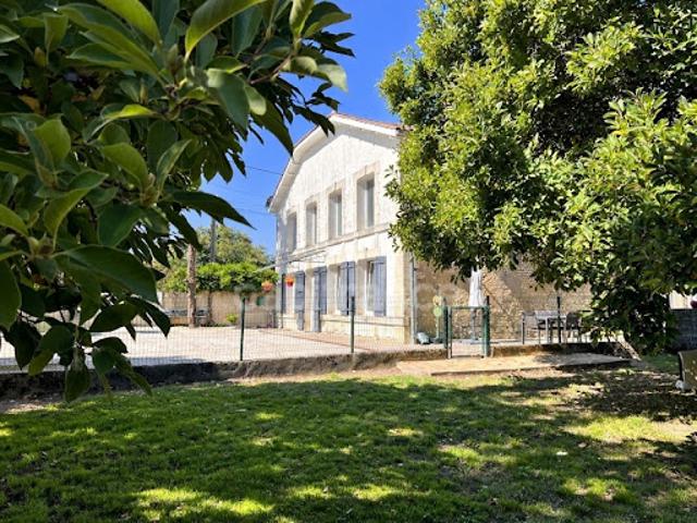 Vente Maison 4 pièces 137 m2 Chevanceaux
