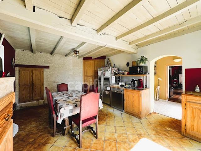Vente Maison 4 pièces 137 m2 Chevanceaux