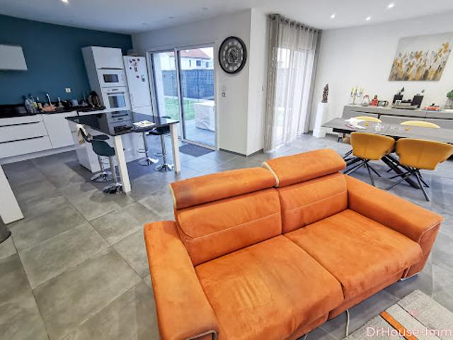 Vente Maison 4 pièces 137 m2 Joue les tours
