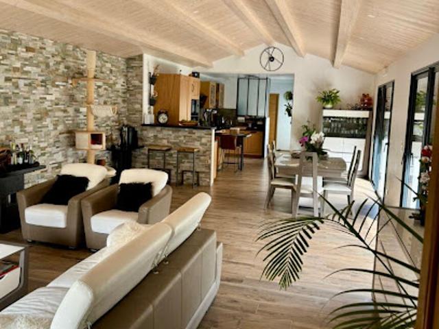 Vente Maison 4 pièces 137 m2 Perigny
