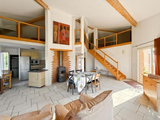 Vente Maison 4 pièces 137.05 m2 Saint Pierre de Lages