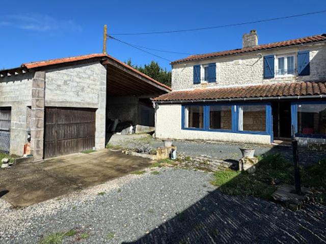 Vente Maison 4 pièces 138 m2 Saint Savinien