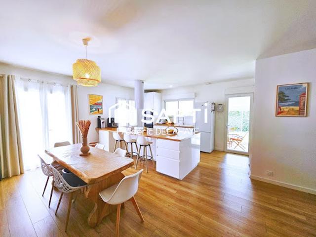 Vente Maison 4 pièces 130 m2 Castelnau de Médoc