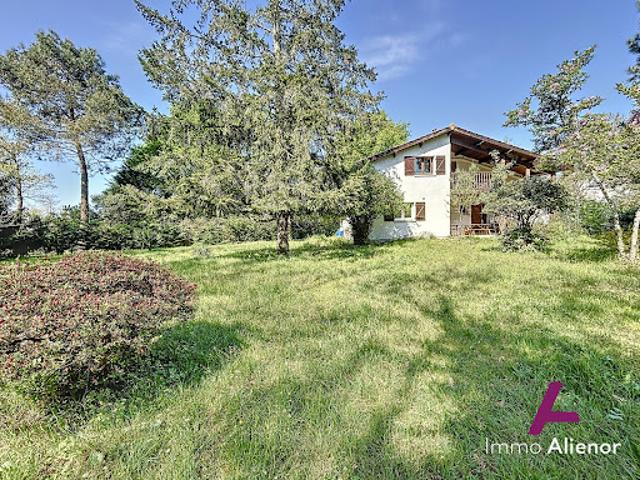 Vente Maison 4 pièces 130 m2 Le Barp