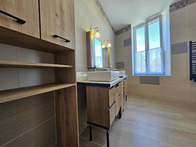 Vente Maison 4 pièces 130 m2 Saint Savin