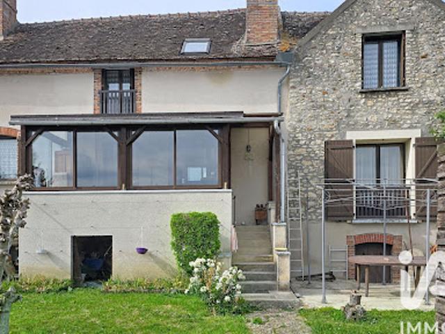 Vente Maison 4 pièces 131 m2 Montigny Lencoup