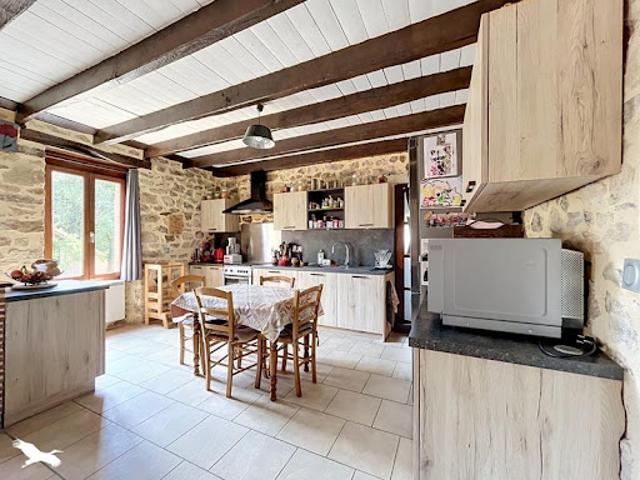 Vente Maison 4 pièces 133 m2 Meuzac