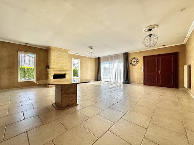 Vente Maison 4 pièces 133 m2 Montluçon