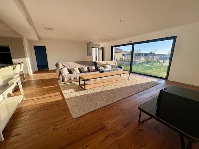 Vente Maison 4 pièces 133 m2 Cugnaux