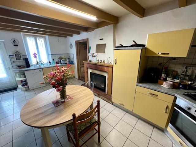 Vente Maison 4 pièces 133 m2 Epargnes