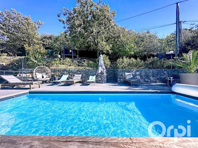 Vente Maison 4 pièces 133 m2 La Roquette sur Var