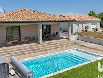 Vente Maison 4 pièces 133 m2 Saint Etienne de Fontbellon