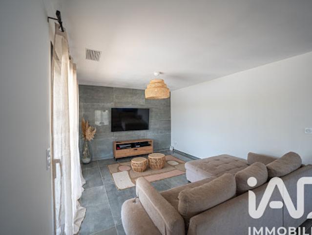 Vente Maison 4 pièces 133 m2 Saint Etienne de Fontbellon