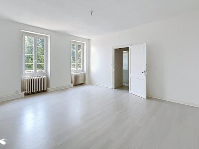 Vente Maison 4 pièces 144 m2 Châteaubernard