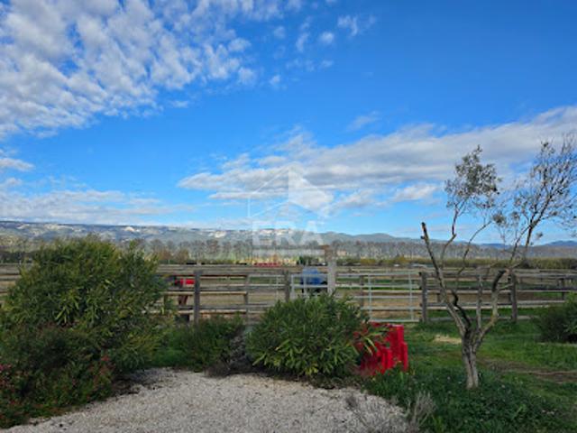 Vente Maison 4 pièces 147 m2 Charleval