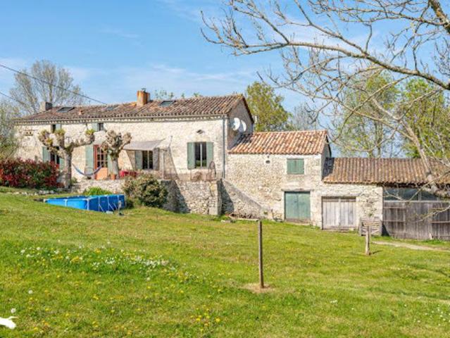 Vente Maison 4 pièces 147 m2 Saint Sernin