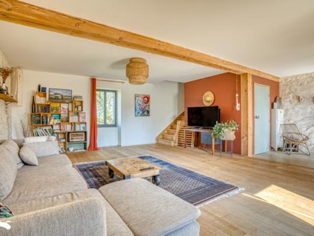 Vente Maison 4 pièces 147 m2 Saint Sernin