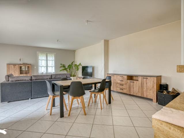 Vente Maison 4 pièces 148 m2 Miramont de Guyenne