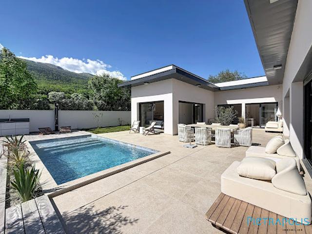 Vente Maison 4 pièces 148 m2 Crozet