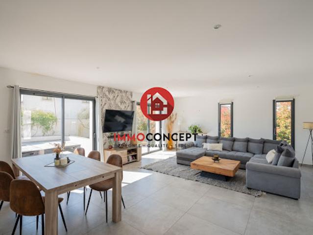 Vente Maison 4 pièces 149 m2 Roquemaure