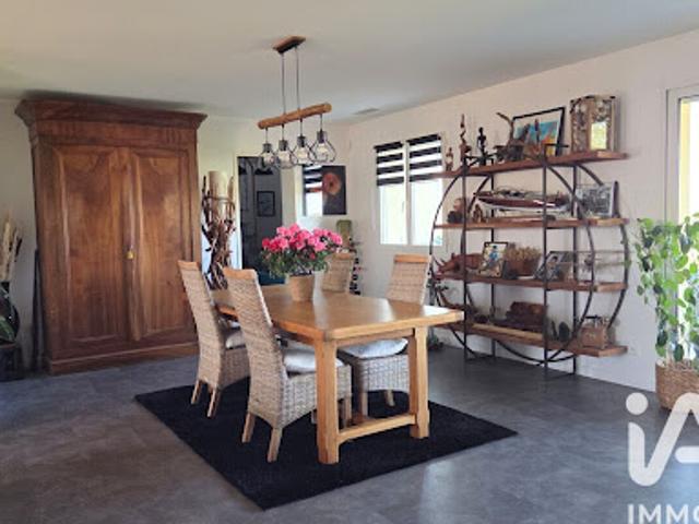 Vente Maison 4 pièces 140 m2 Bayas