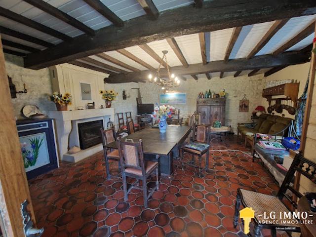 Vente Maison 4 pièces 140 m2 Saint Ciers du Taillon