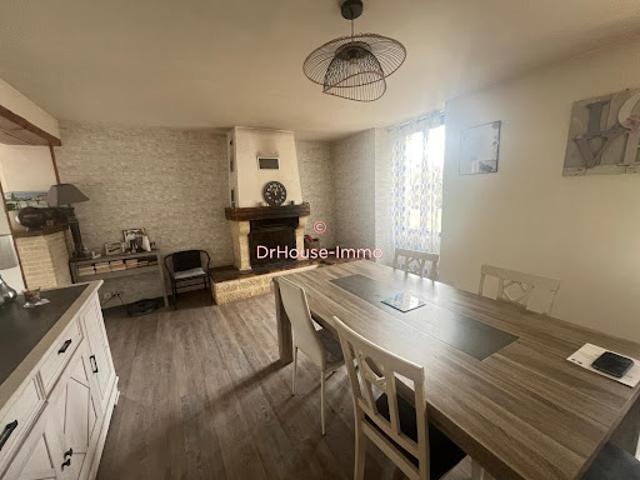Vente Maison 4 pièces 140 m2 Sainte Radegonde