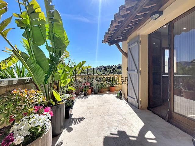 Vente Maison 4 pièces 141.55 m2 Falicon